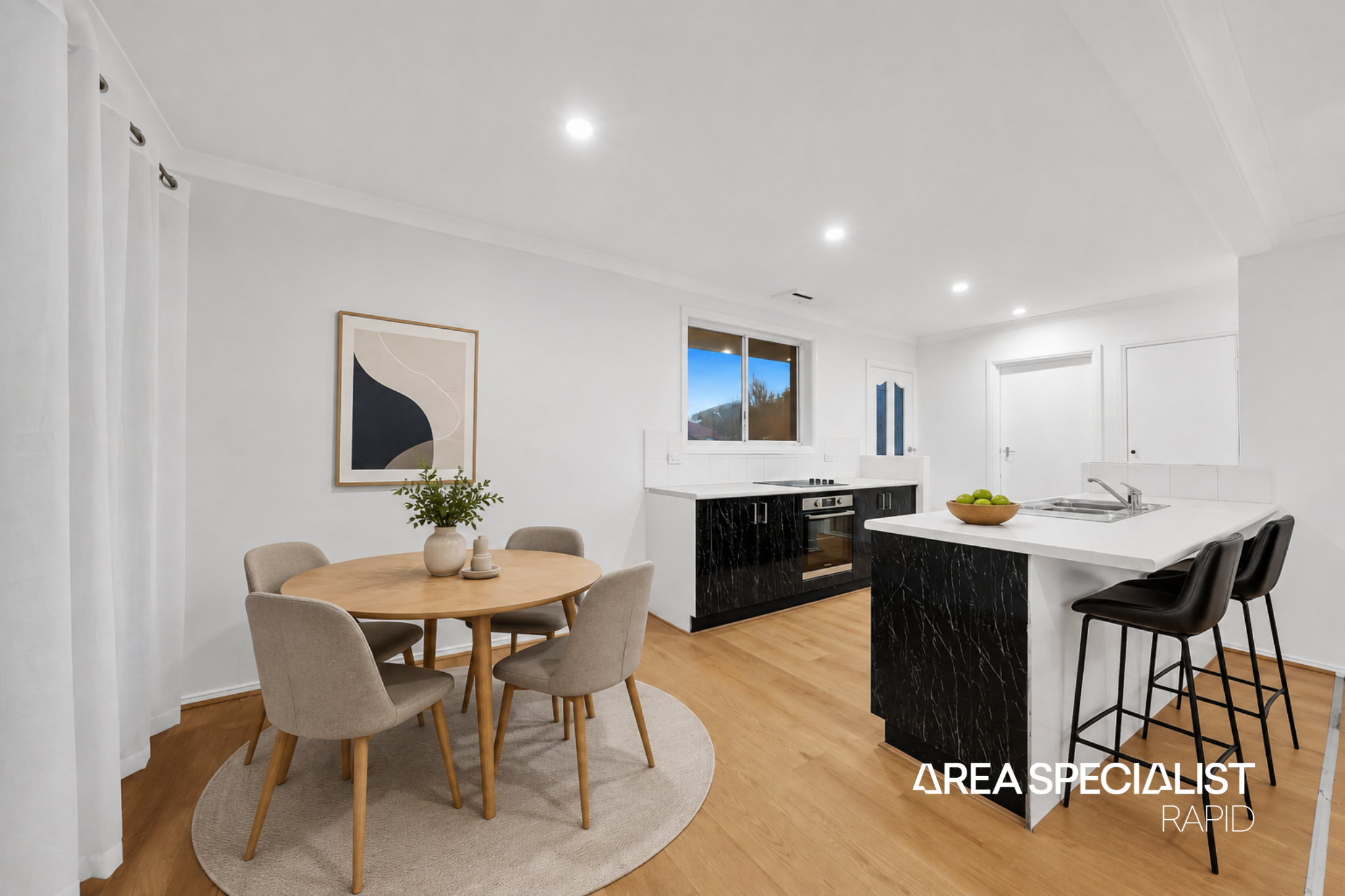 14 Campbell Parade, Cranbourne, Cranbourne - Thumbnail 4