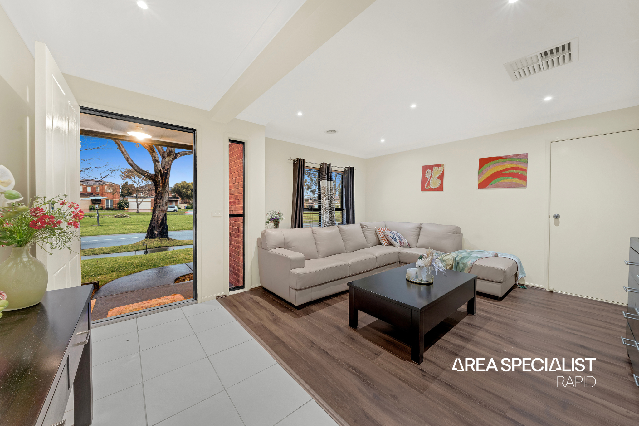 15 Fairways Boulevard, Cranbourne North, VIC 3977, Cranbourne North - Thumbnail 4