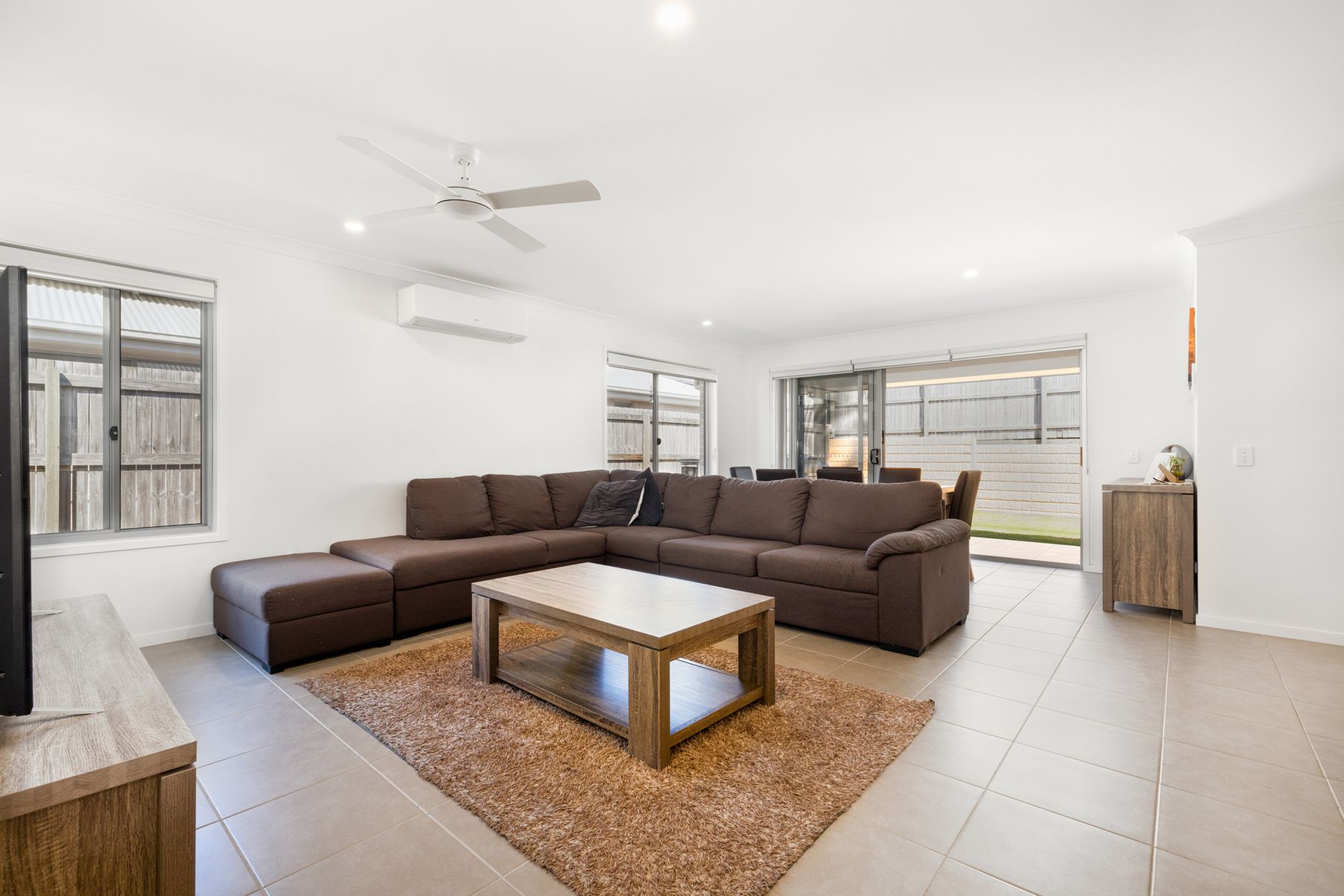 13 Chambers Ridge Boulevard, Park Ridge QLD 4125, Park Ridge - Thumbnail 5