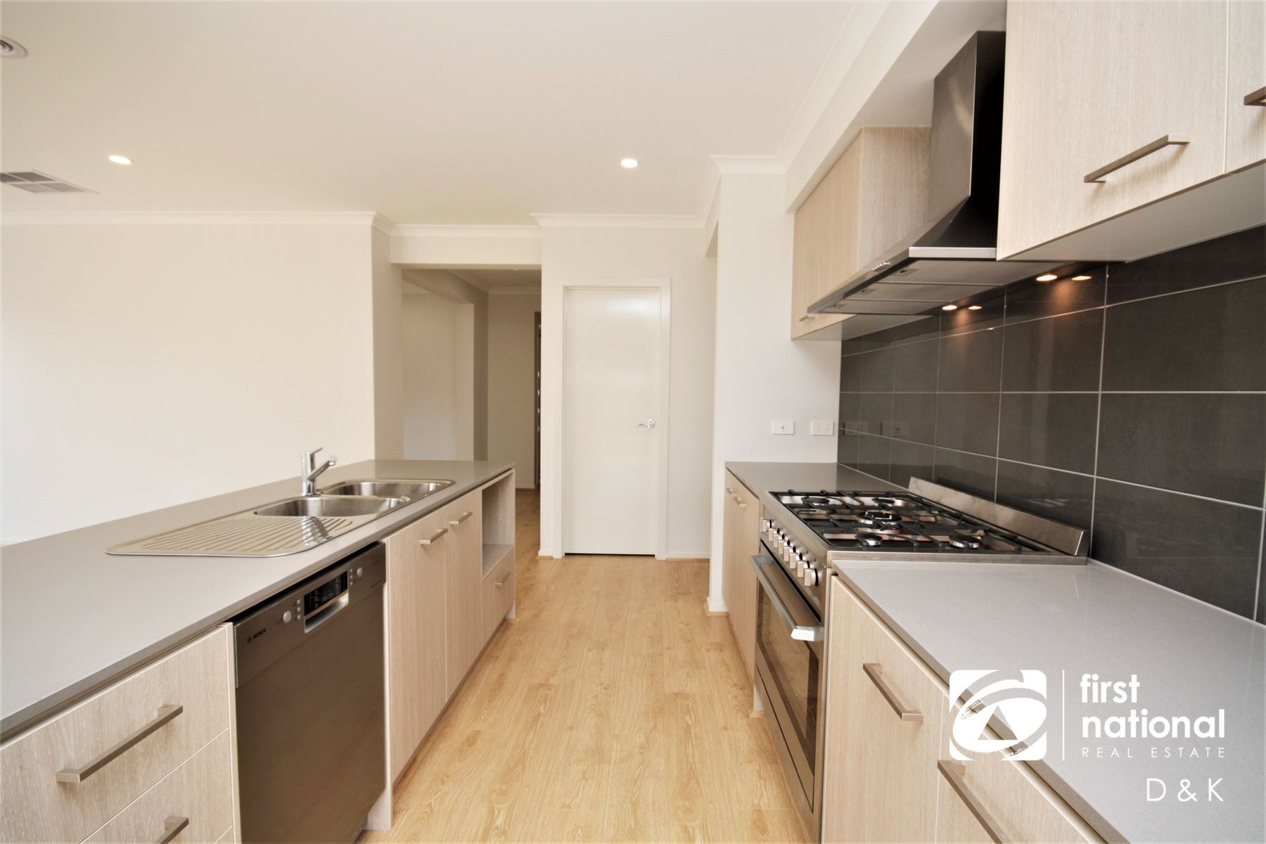 7 Corriedale Avenue, Truganina VIC 3029, Truganina - Thumbnail 3