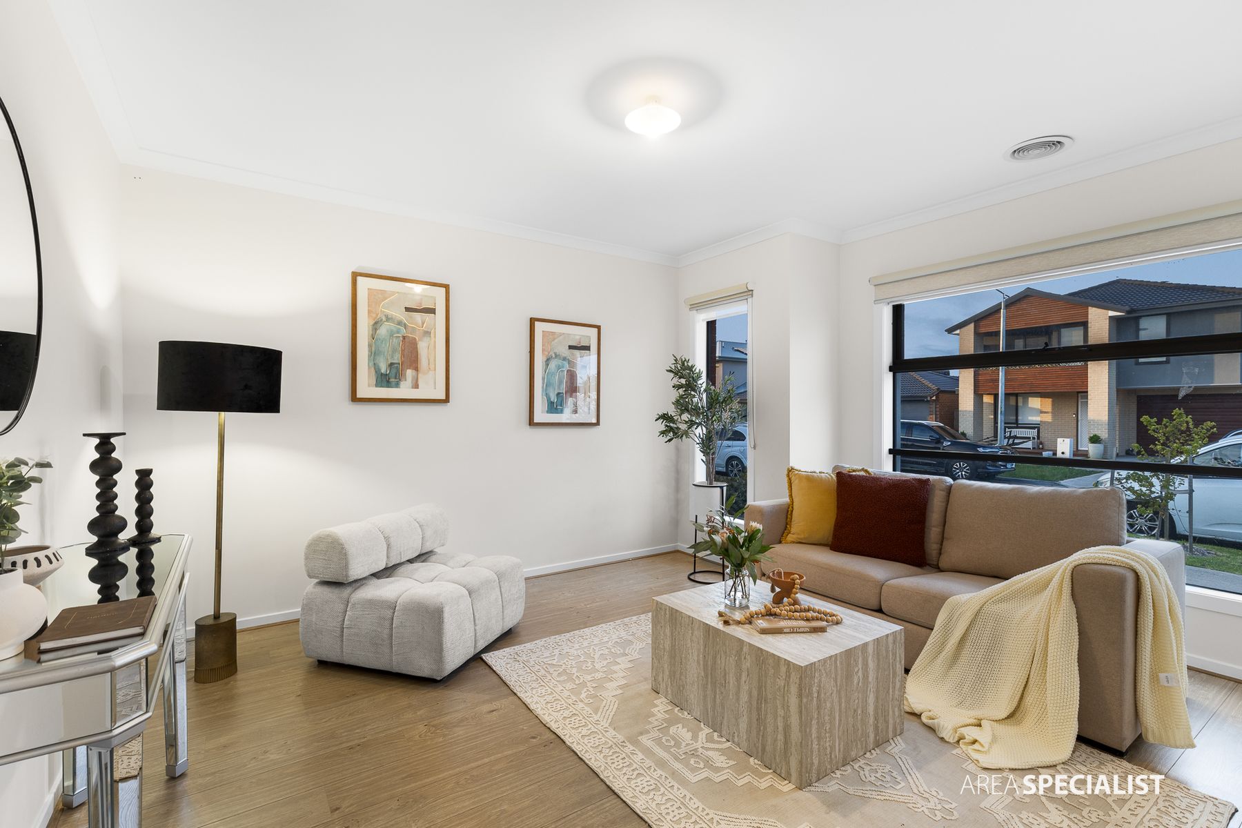 10 Haniper Grove, Werribee, VIC 3030, Werribee - Thumbnail 5