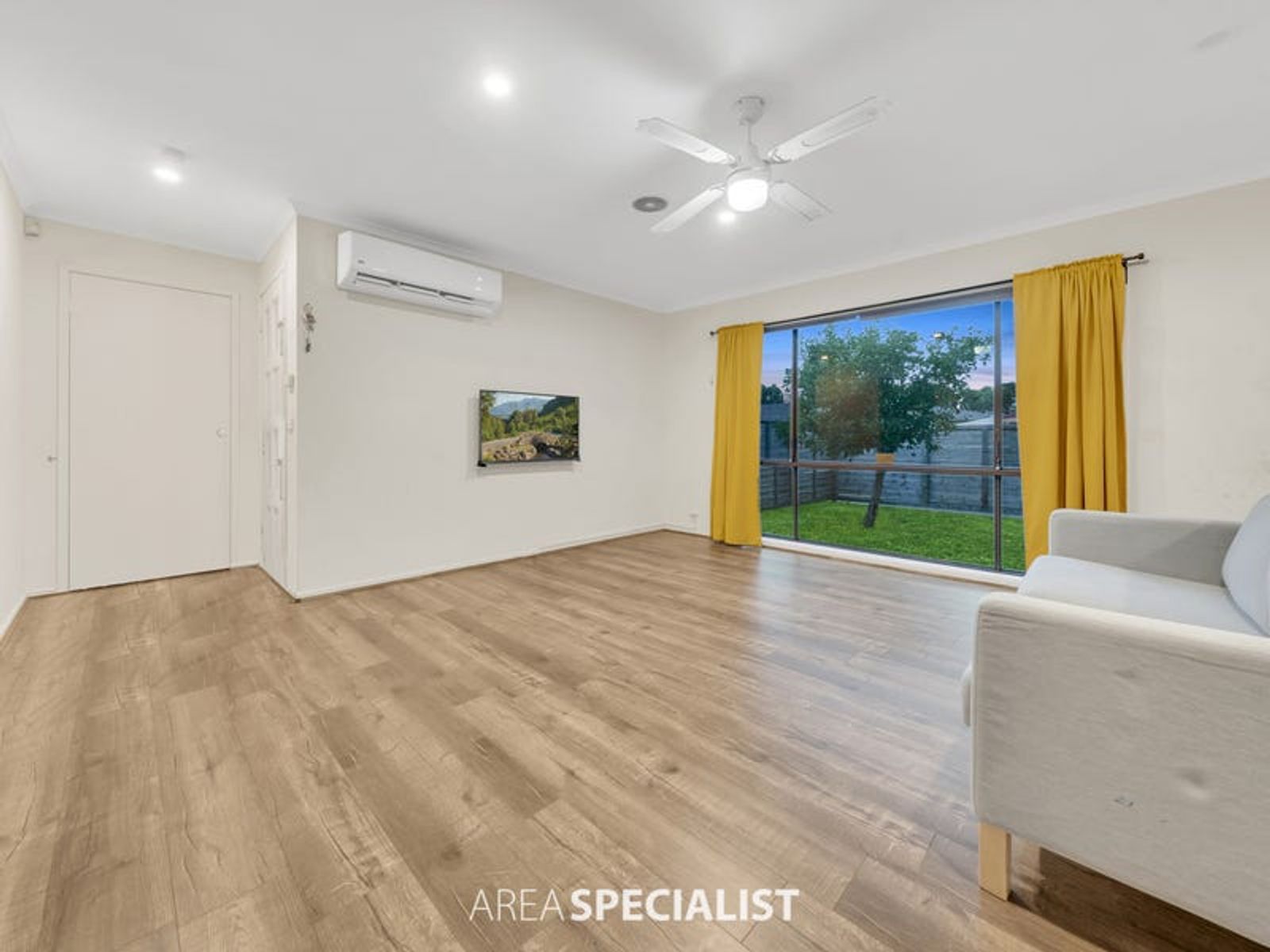 50 Beckington Crescent, Hampton Park, VIC 3976, Hampton Park - Thumbnail 3