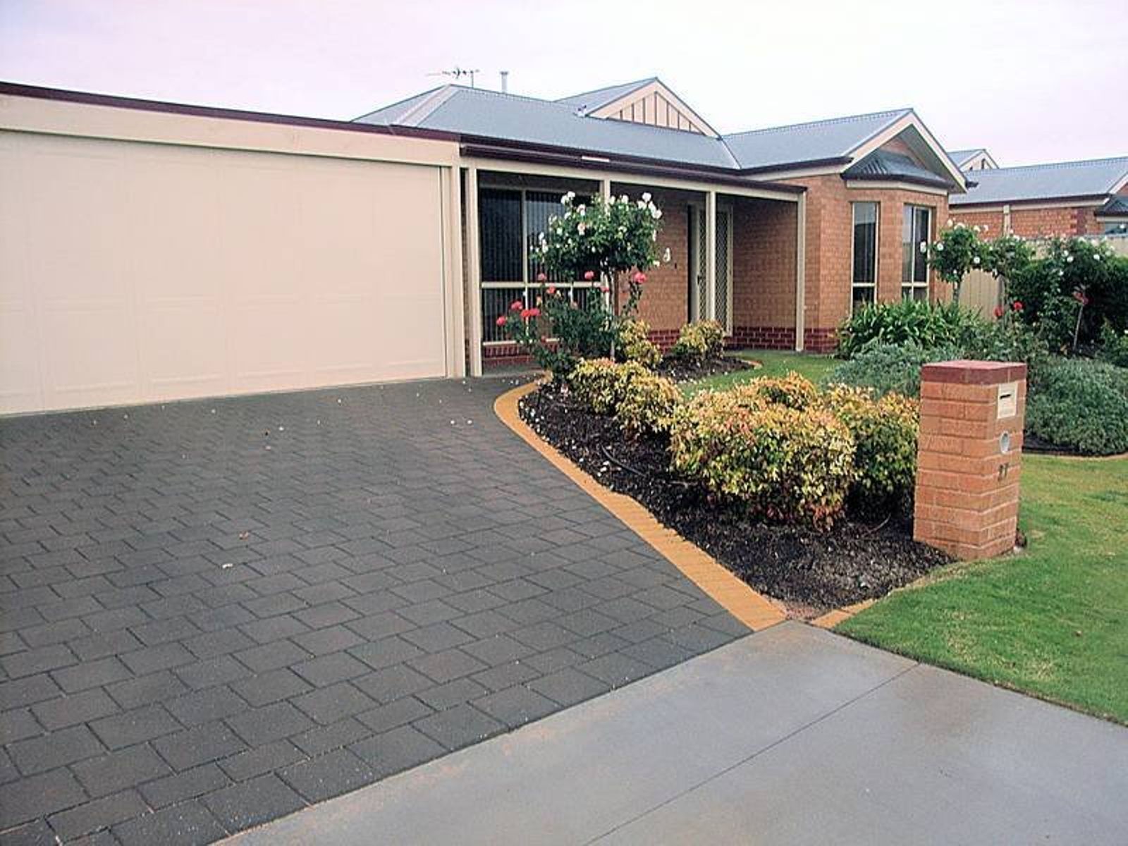 27 Canterbury Drive, Mildura - Thumbnail 2