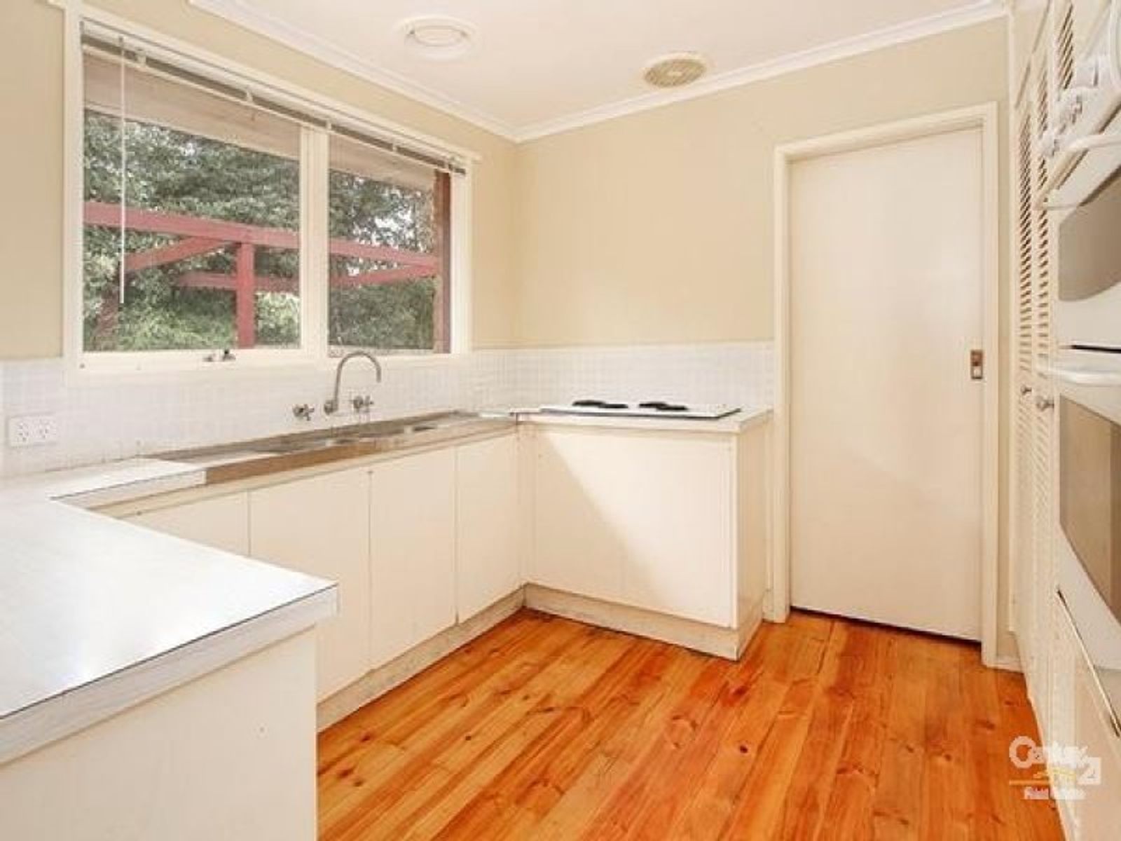 952 Waverley Road, Wheelers Hill, VIC 3150, Wheelers Hill - Thumbnail 4