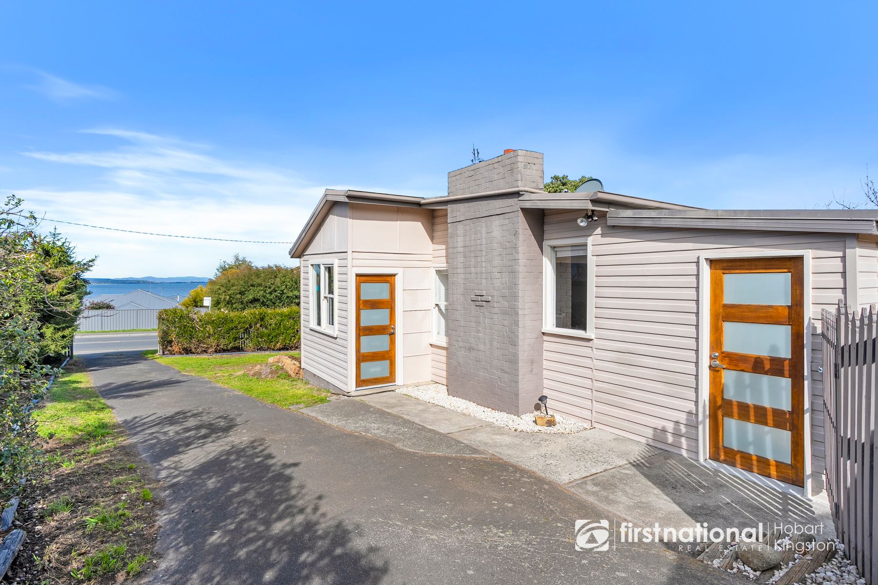 217 Roslyn Avenue, Blackmans Bay TAS 7052, Blackmans Bay - Thumbnail 3