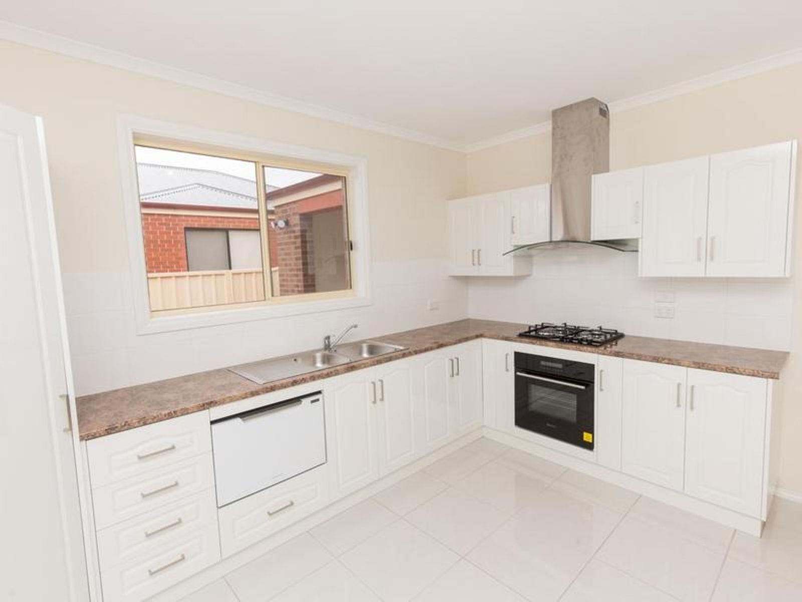 21 Chardonnay Drive, Mildura - Thumbnail 4