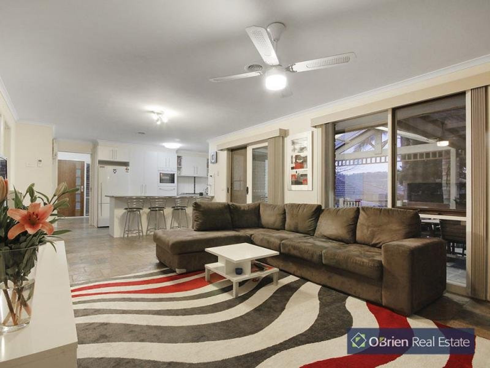 4 Orkney Close, Endeavour Hills, VIC 3802, Endeavour Hills - Thumbnail 2