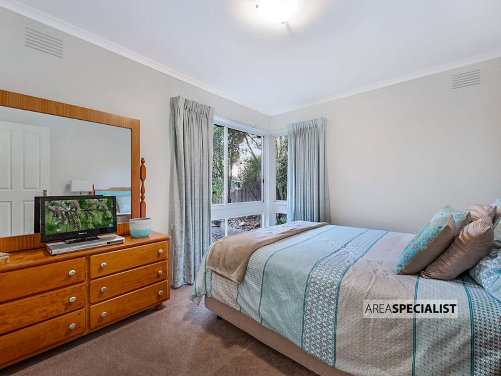 13 Kennedy Court, Cranbourne North, VIC 3977, Cranbourne North - Thumbnail 3