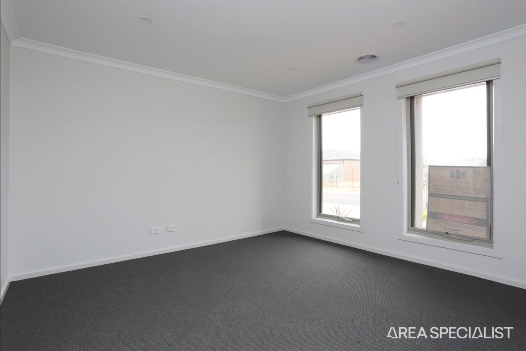 22 RASPBERRY WAY, Kurunjang, VIC 3337, Kurunjang - Thumbnail 3