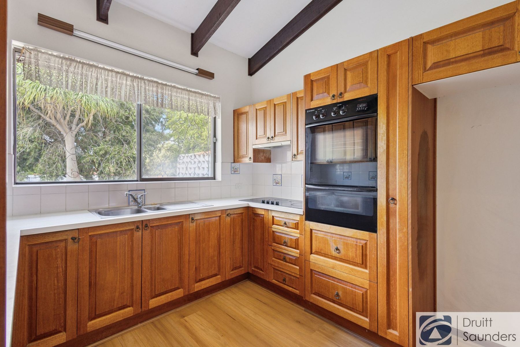 392 Huntriss Road, Woodlands WA 6018, Woodlands - Thumbnail 3