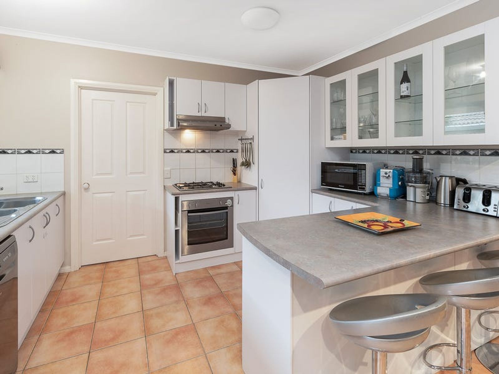2/34 Oakland Street, Mornington, VIC 3931, Mornington - Thumbnail 2