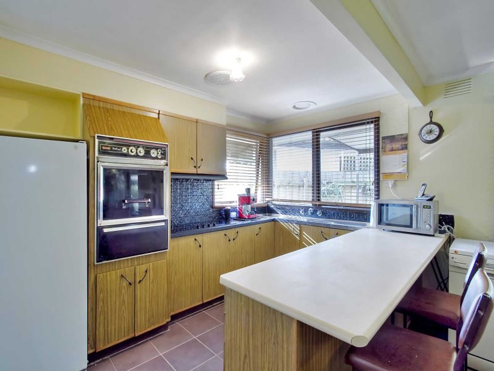 10 Ealing Crescent, Springvale South, VIC 3172, Springvale South - Thumbnail 3
