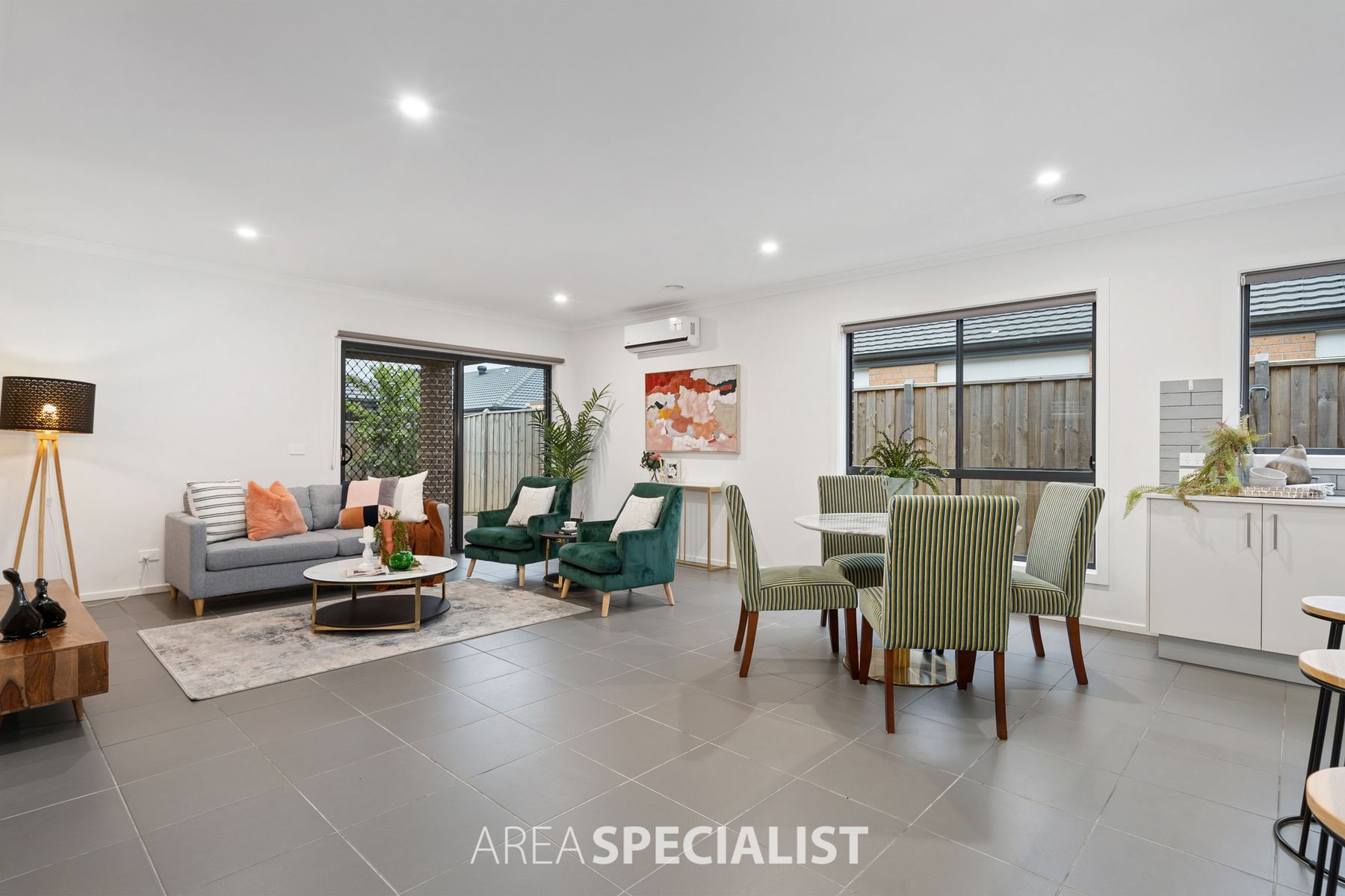 10 Pedro Street, Clyde North, VIC 3978, Clyde North - Thumbnail 6