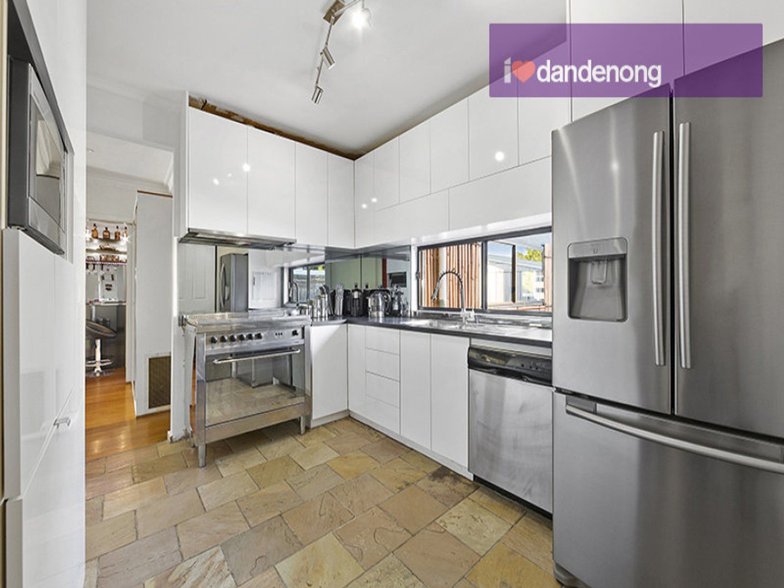 21 Suzanne Street, Dandenong, VIC 3175, Dandenong - Thumbnail 4