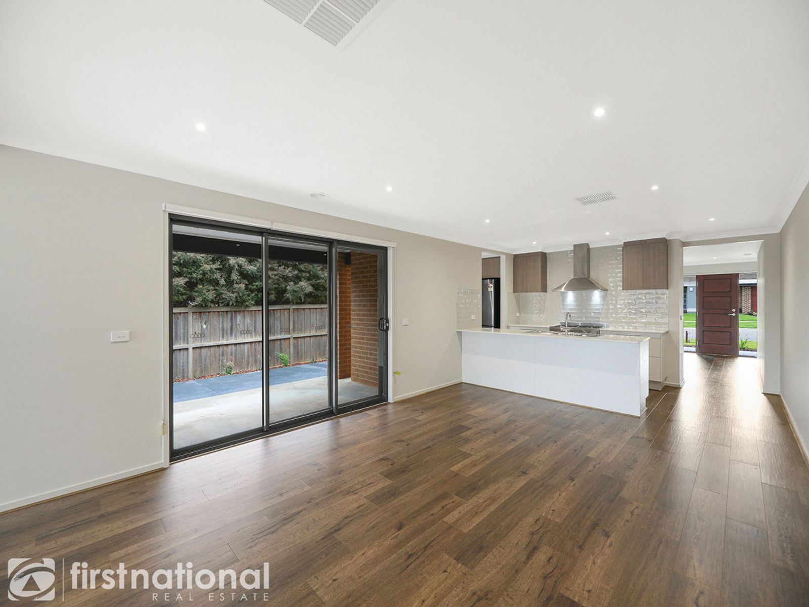 4 Henley Avenue, Warragul, VIC 3820, Warragul - Thumbnail 3