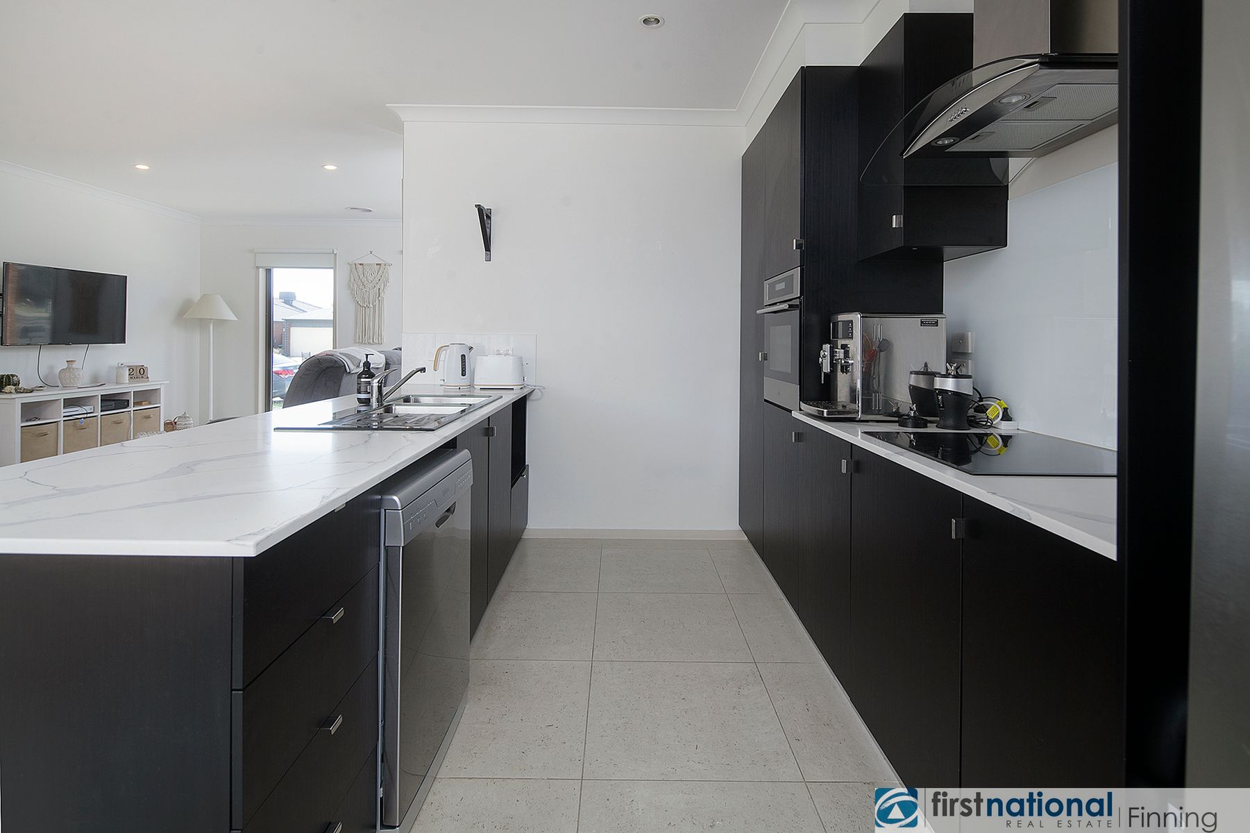 39 Hayton Park Boulevard, Cranbourne West VIC 3977, Cranbourne West - Thumbnail 2