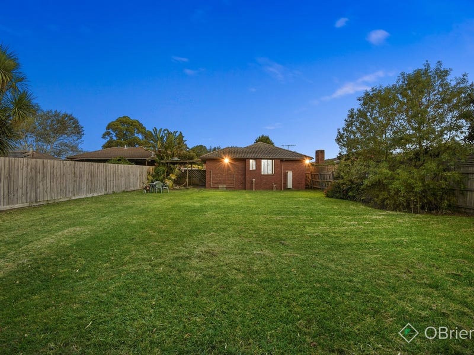 27 Shetland Street, Endeavour Hills, VIC 3802, Endeavour Hills - Thumbnail 2