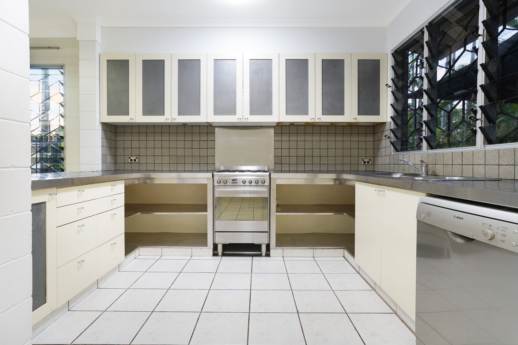 13 Drysdale Street, Parap NT 0820, Parap - Thumbnail 3