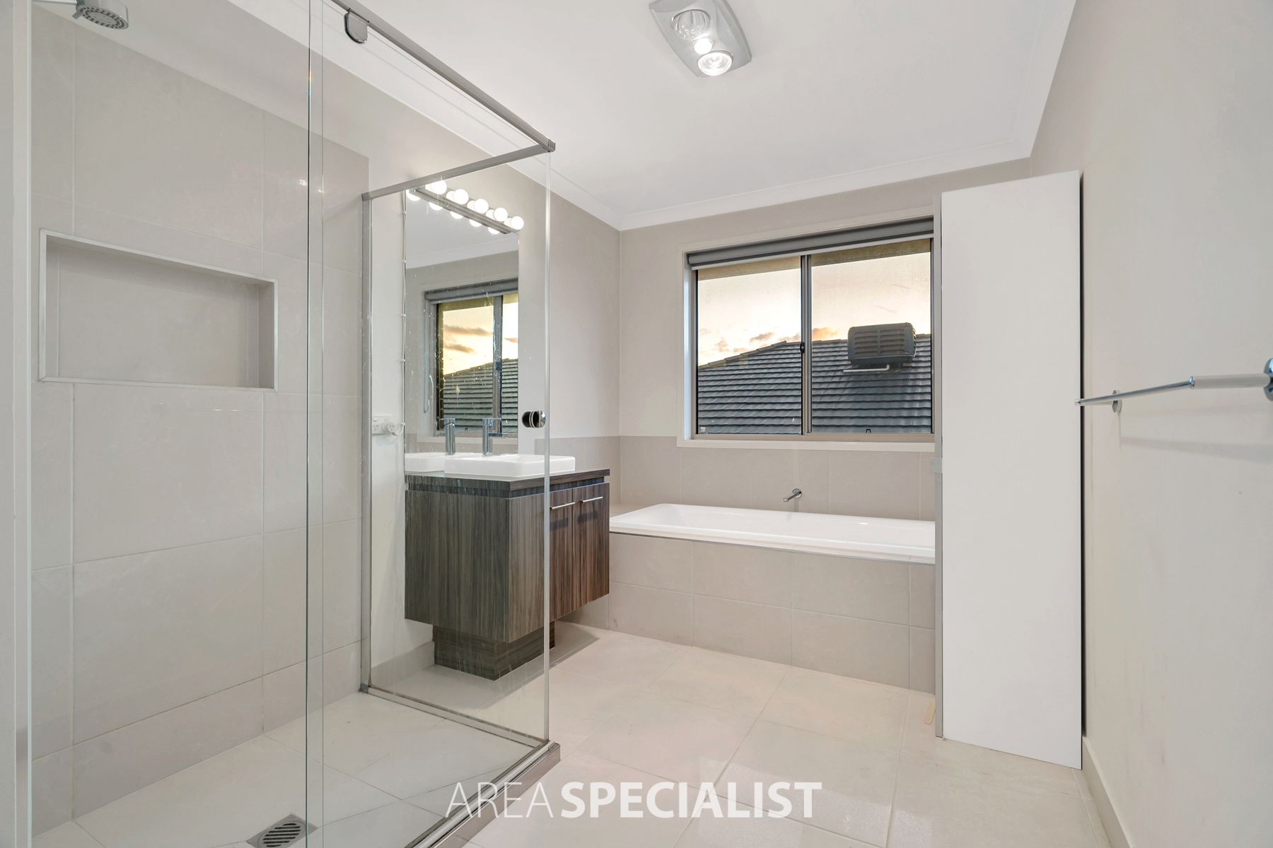 4 Dressen Way, Clyde North, VIC 3978, Clyde North - Thumbnail 4