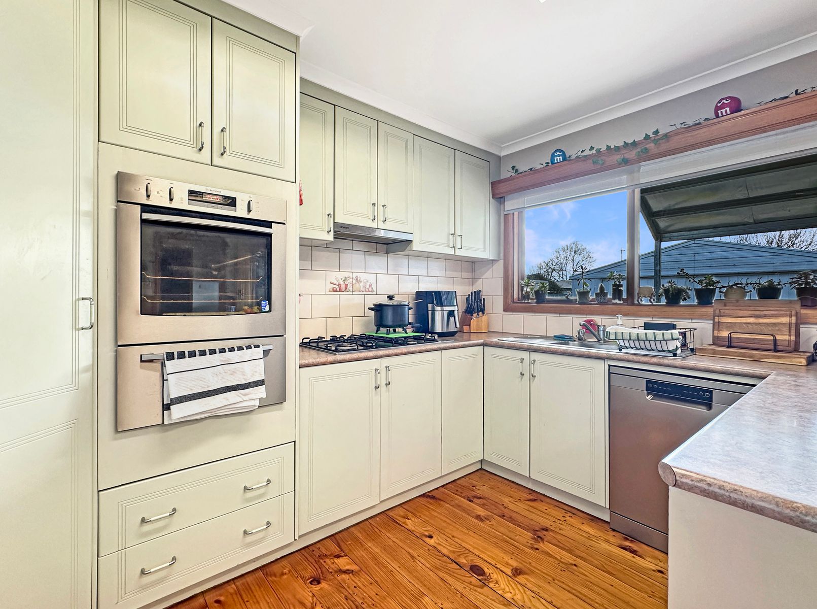 35 Powlett Street, Carisbrook VIC 3464, Carisbrook - Thumbnail 2