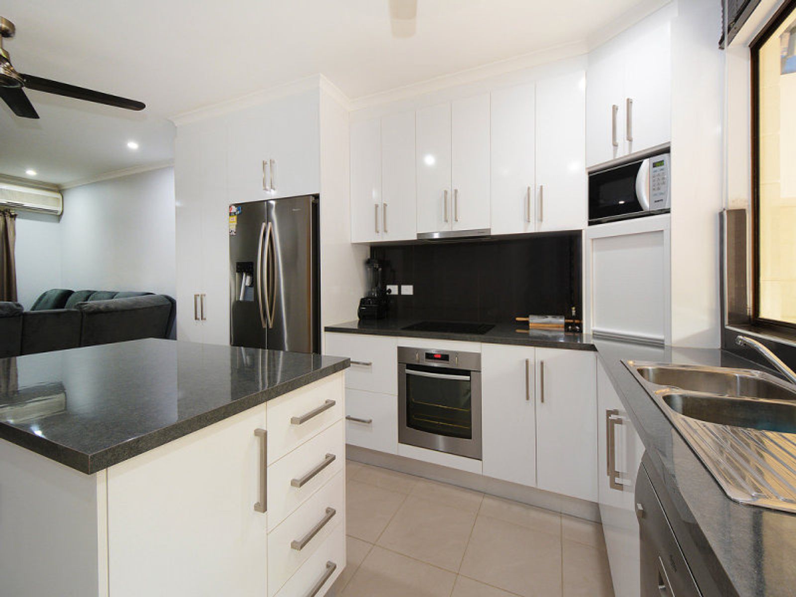 1/3 Livistona Road, Karama NT 0812, Karama - Thumbnail 2
