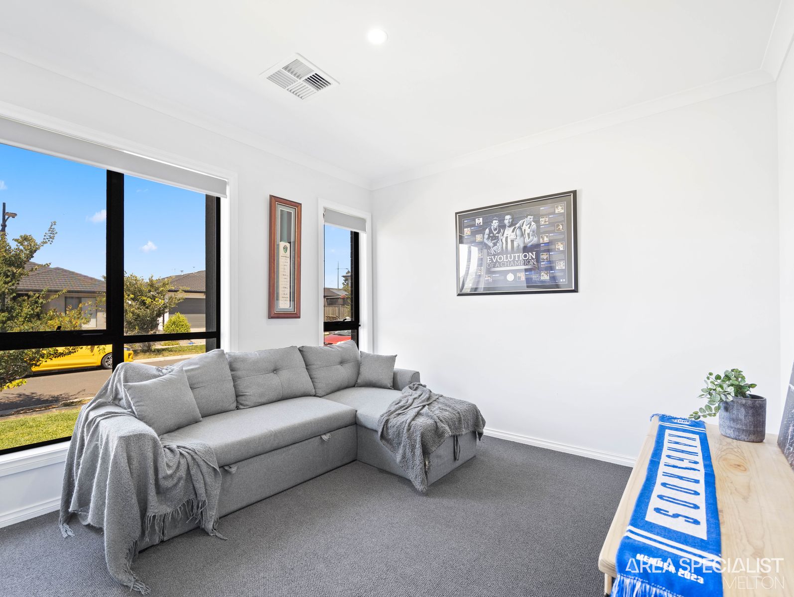 7 Esslemont Road, Thornhill Park, VIC 3335, Thornhill Park - Thumbnail 3