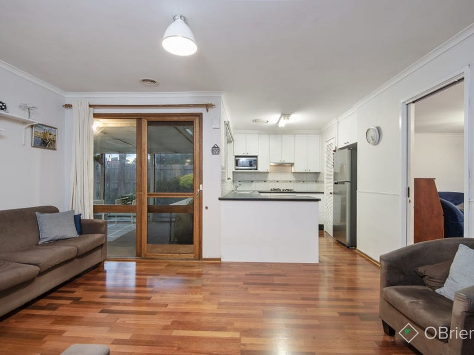 3 Girvan Circuit, Endeavour Hills, VIC 3802, Endeavour Hills - Thumbnail 3