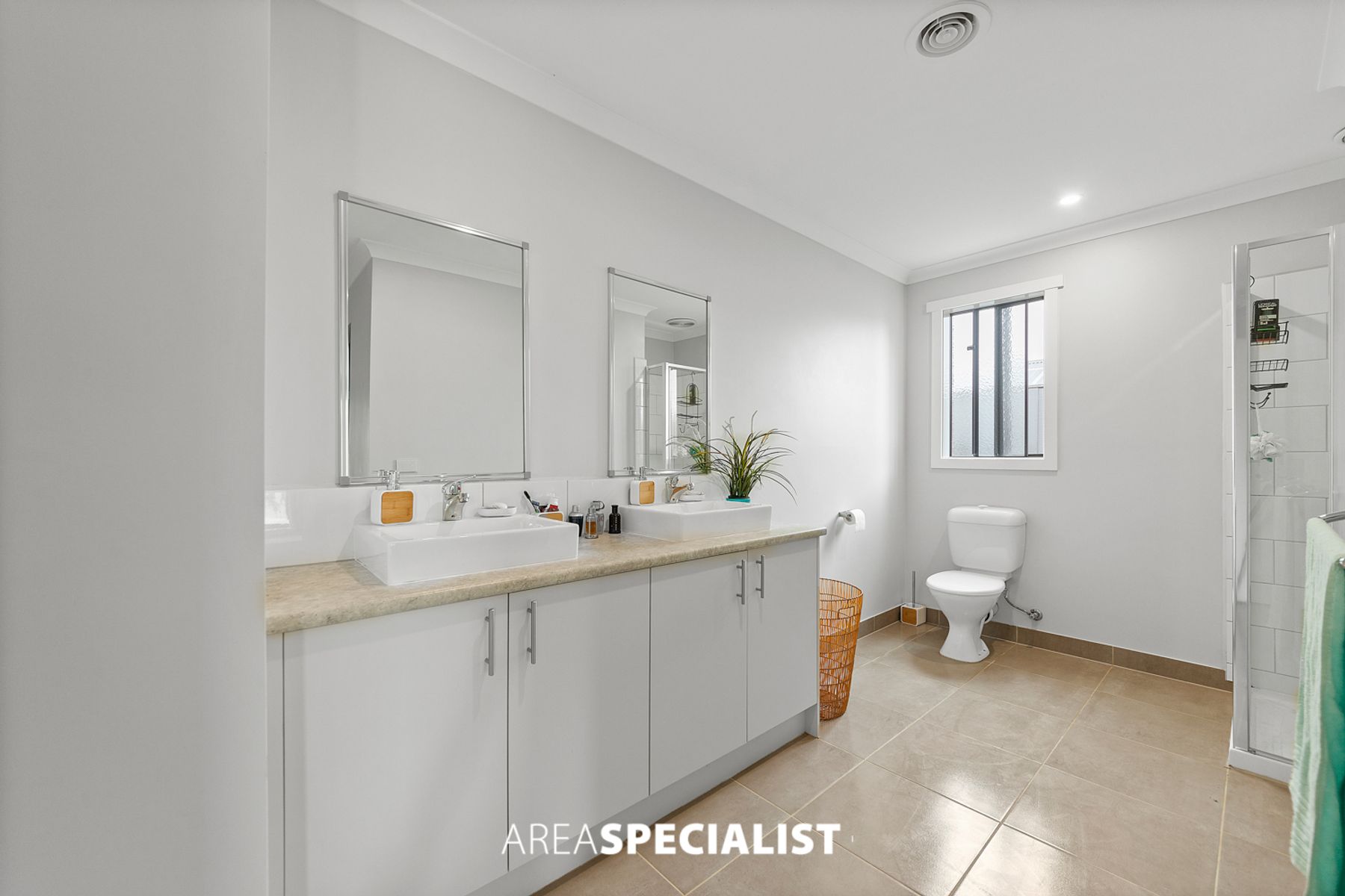 14 Summit Drive, Pakenham, VIC 3810, Pakenham - Thumbnail 7