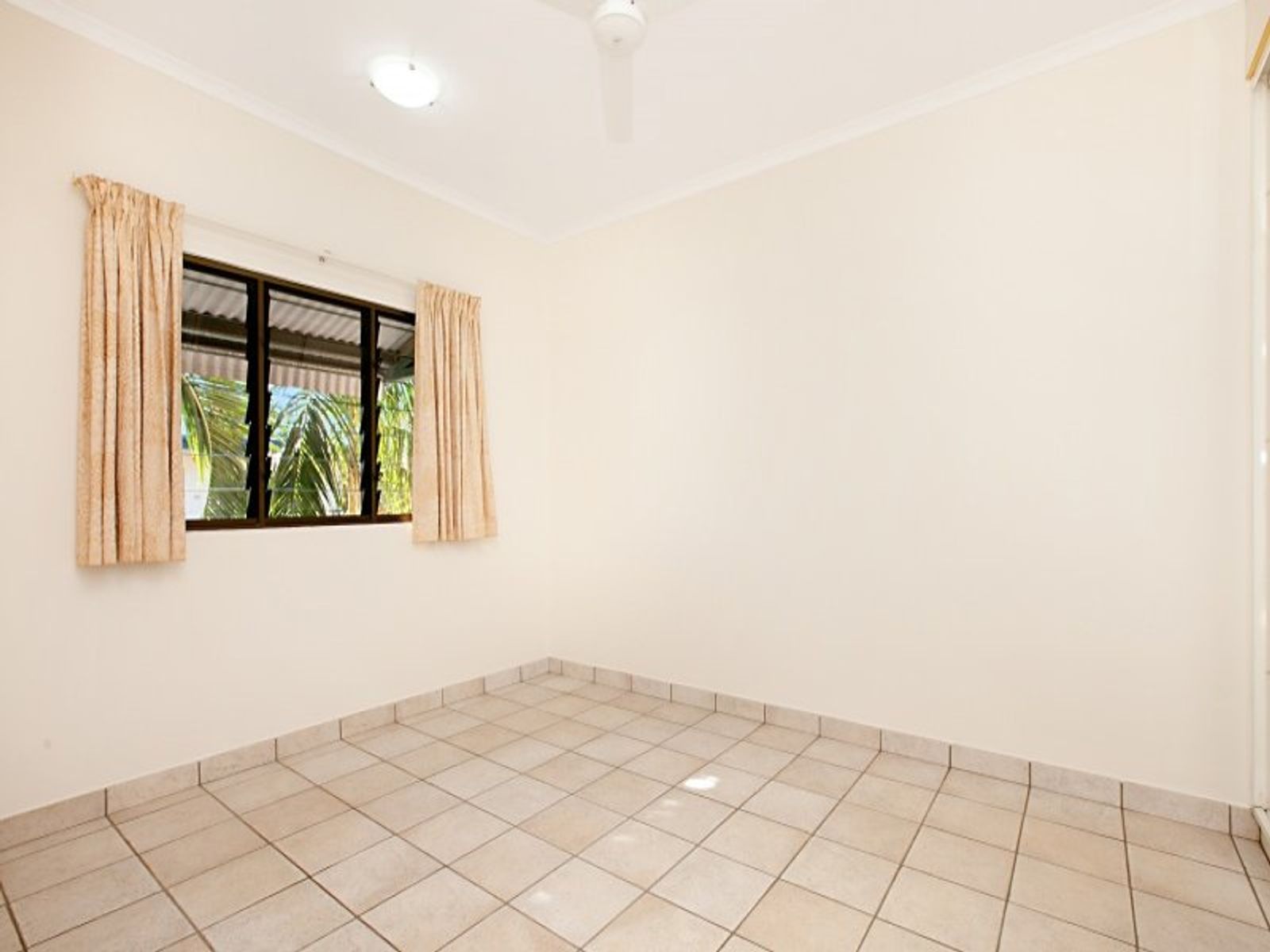 7/1 Marsina Court, Larrakeyah NT 0820, Larrakeyah - Thumbnail 2