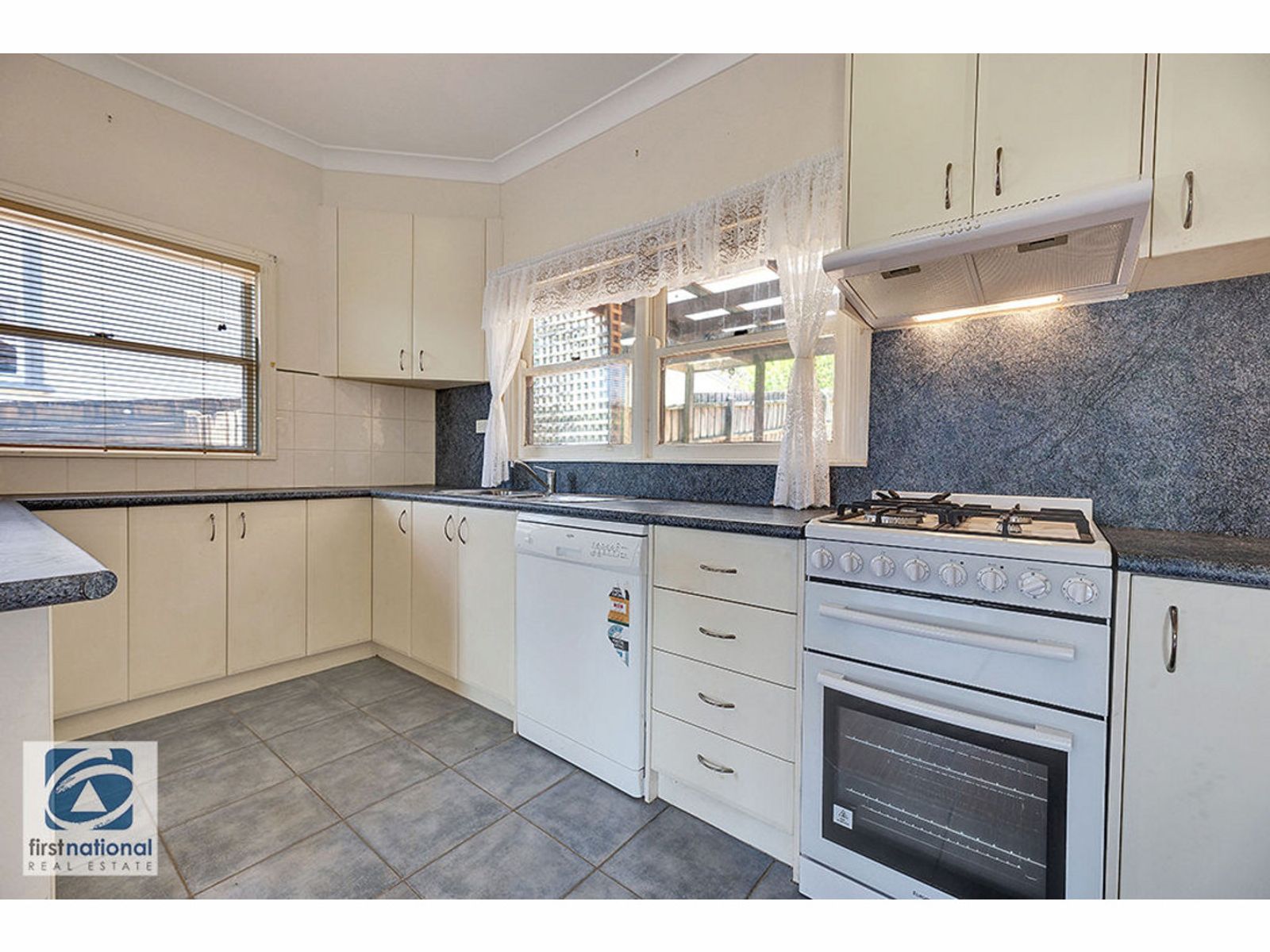 26 Charles Street, Warragul, VIC 3820, Warragul - Thumbnail 7