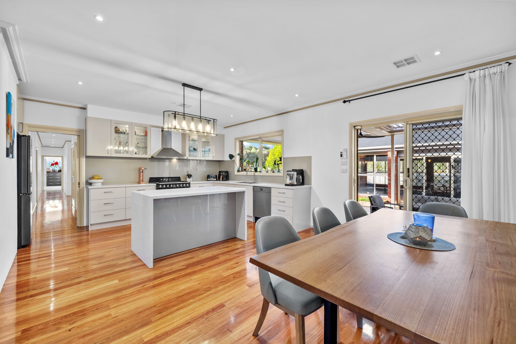1-2 Malanie Close, Narre Warren North, Narre Warren North - Thumbnail 7
