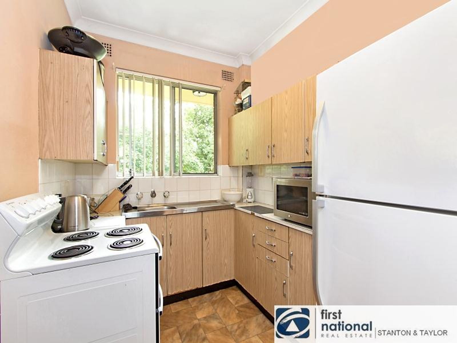 6/37A Evan Street, Penrith - Thumbnail 2