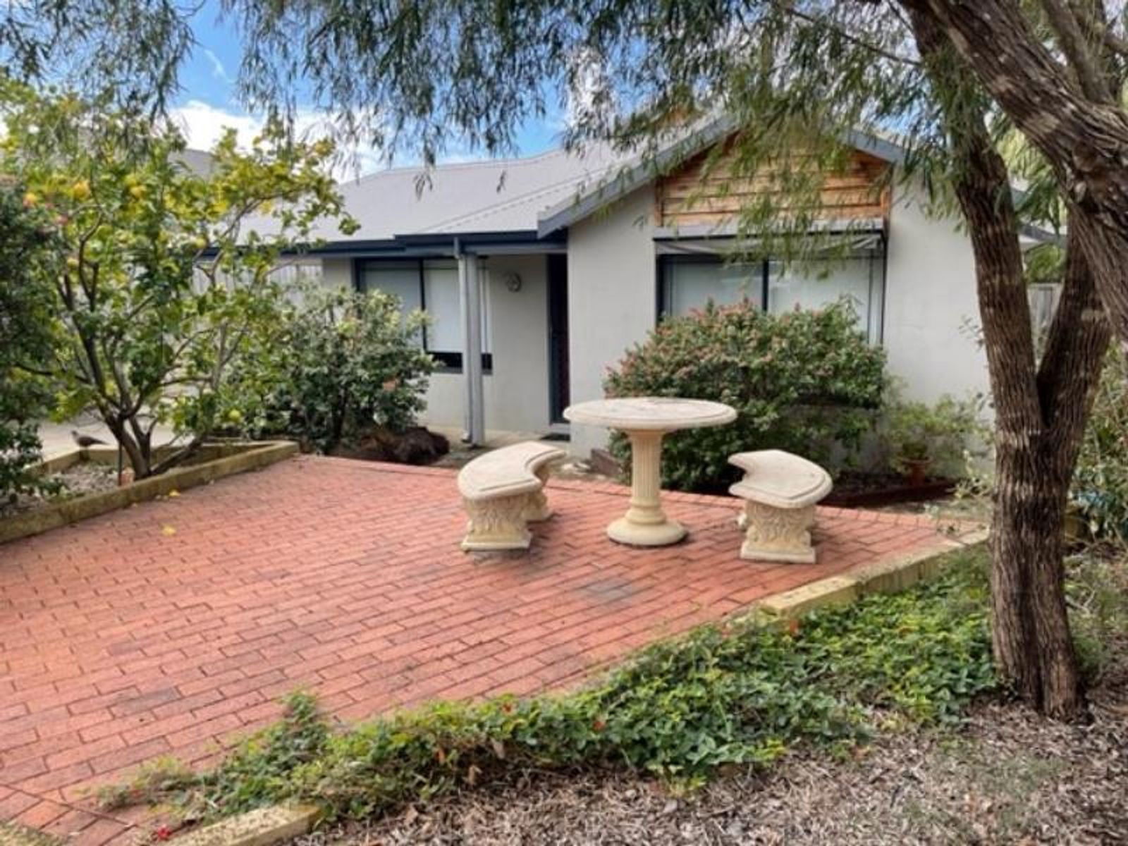 10 Birch loop, Margaret River WA 6285 - Image 1