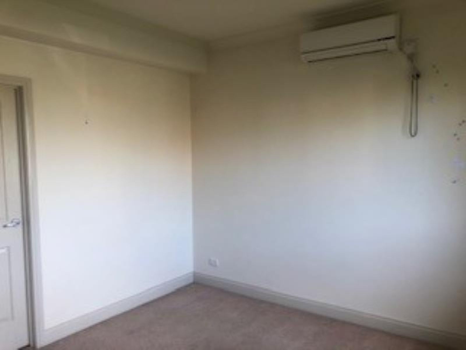 2/49 Cooper St, Essendon, Essendon - Thumbnail 2