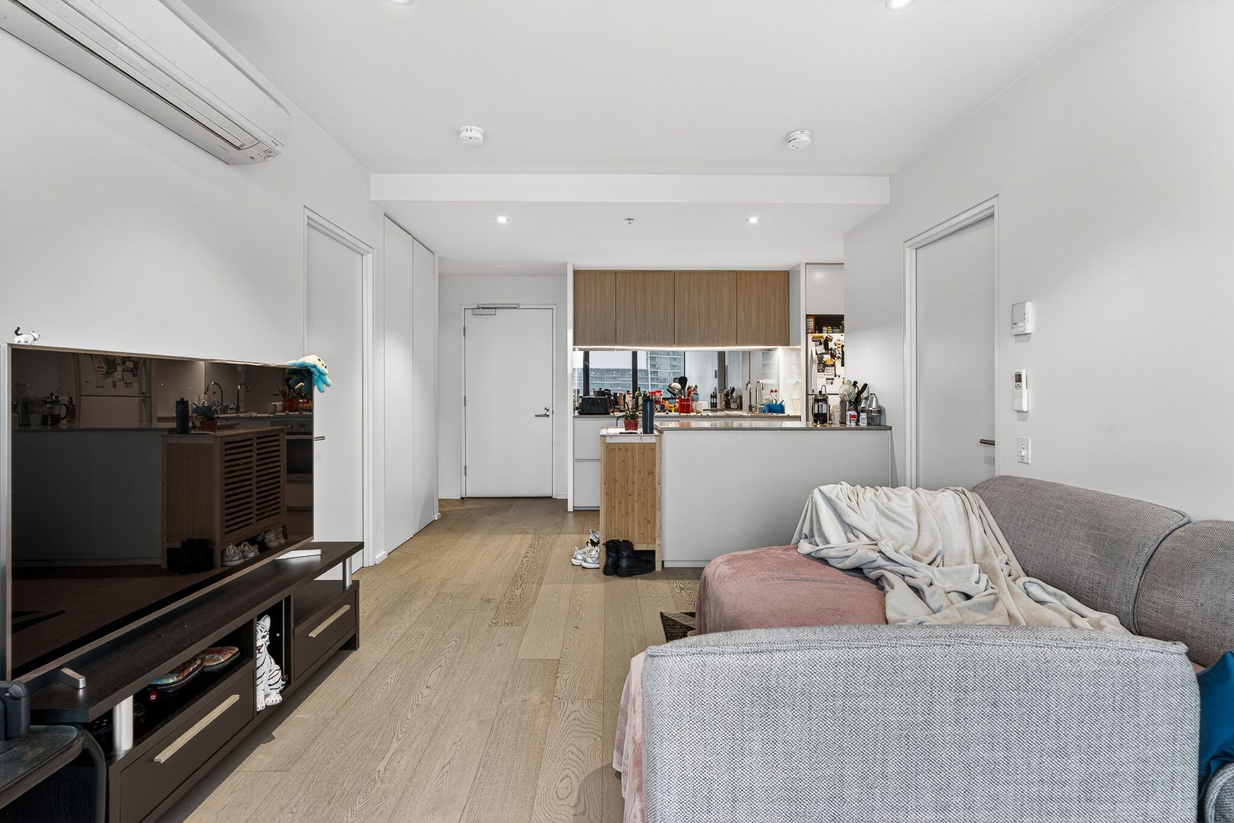 205S/889 Collins Street, Docklands, Docklands - Thumbnail 4