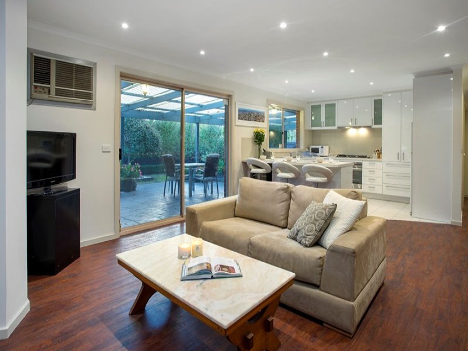 21 Kerr Crescent, Aspendale Gardens, VIC 3195, Aspendale Gardens - Thumbnail 3