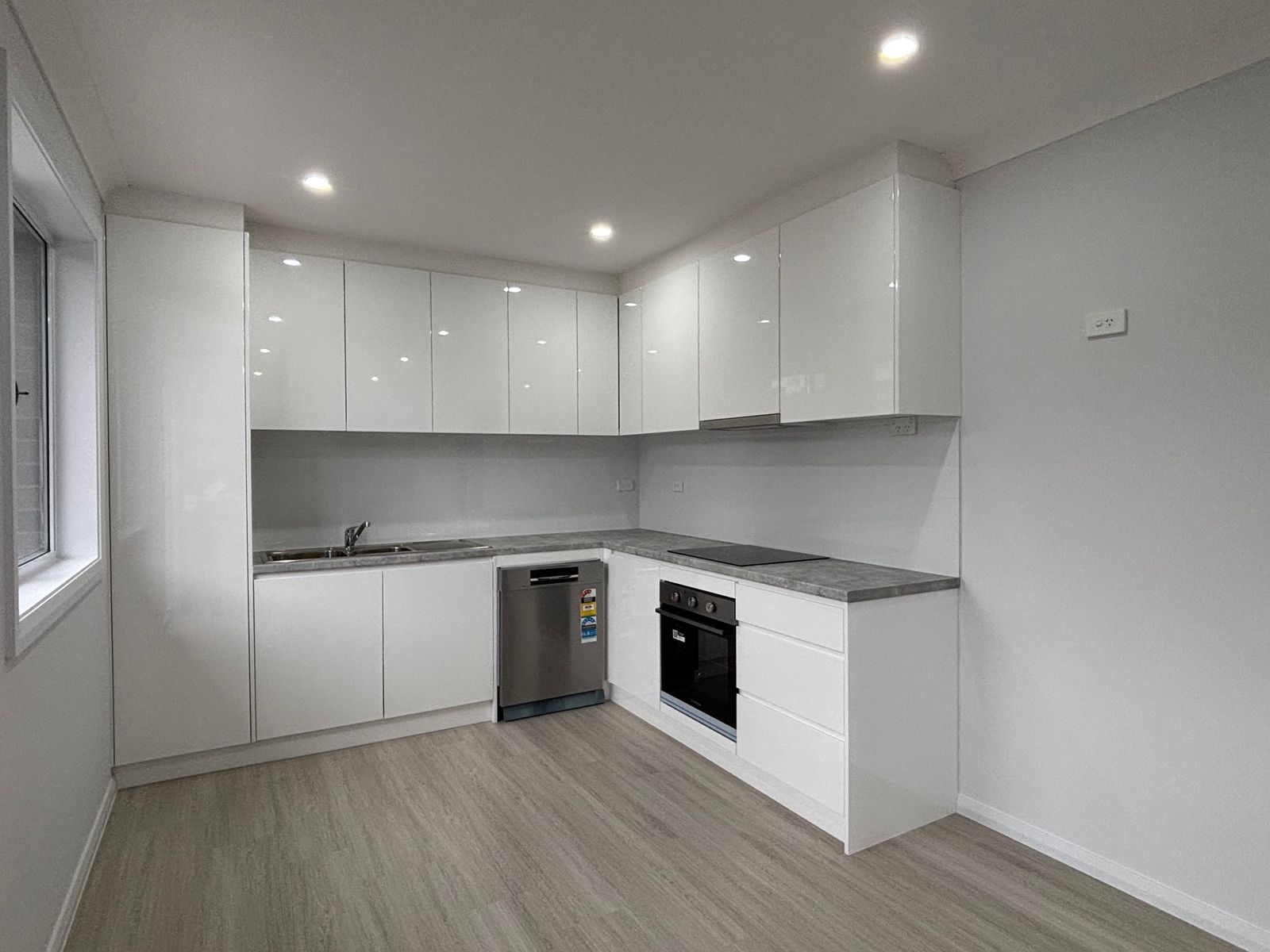 21A Bailley Street, Leumeah, NSW 2560, Leumeah - Thumbnail 3