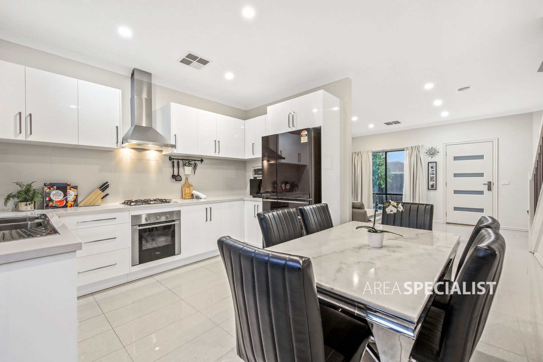 10/39 Mt Pleasant Road, Preston VIC 3072, Preston - Thumbnail 2