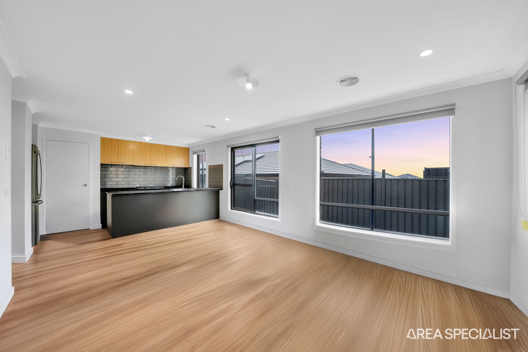 6 Porter Street, Werribee, VIC 3030, Werribee - Thumbnail 5