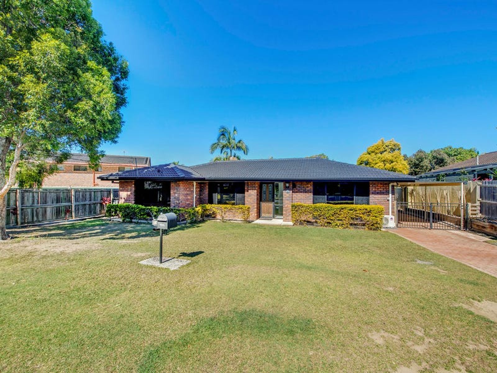 93 Estramina Road, Regents Park QLD 4118, Regents Park - Thumbnail 2