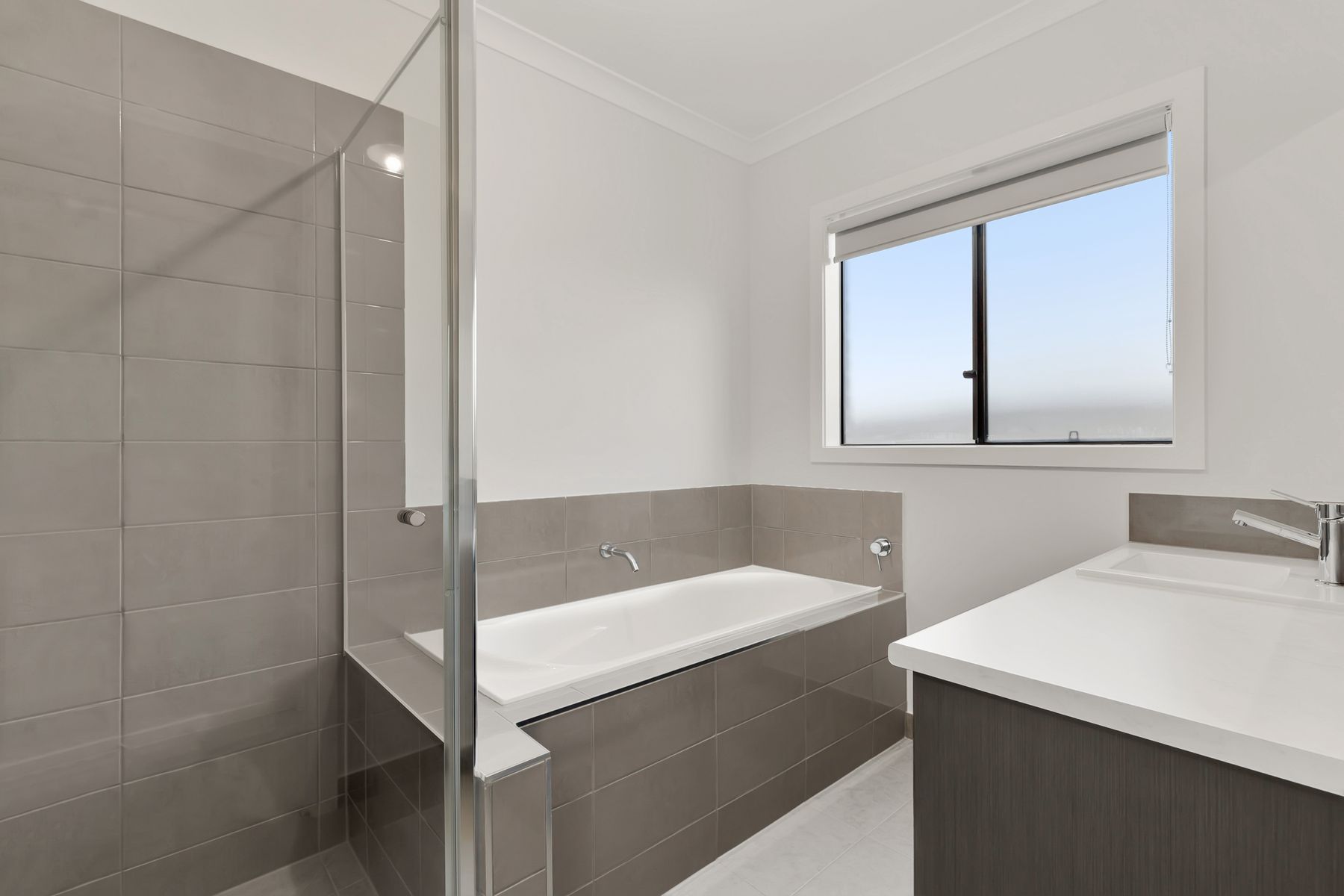 161 Thoroughbred Drive, Clyde North, VIC 3978, Clyde North - Thumbnail 6