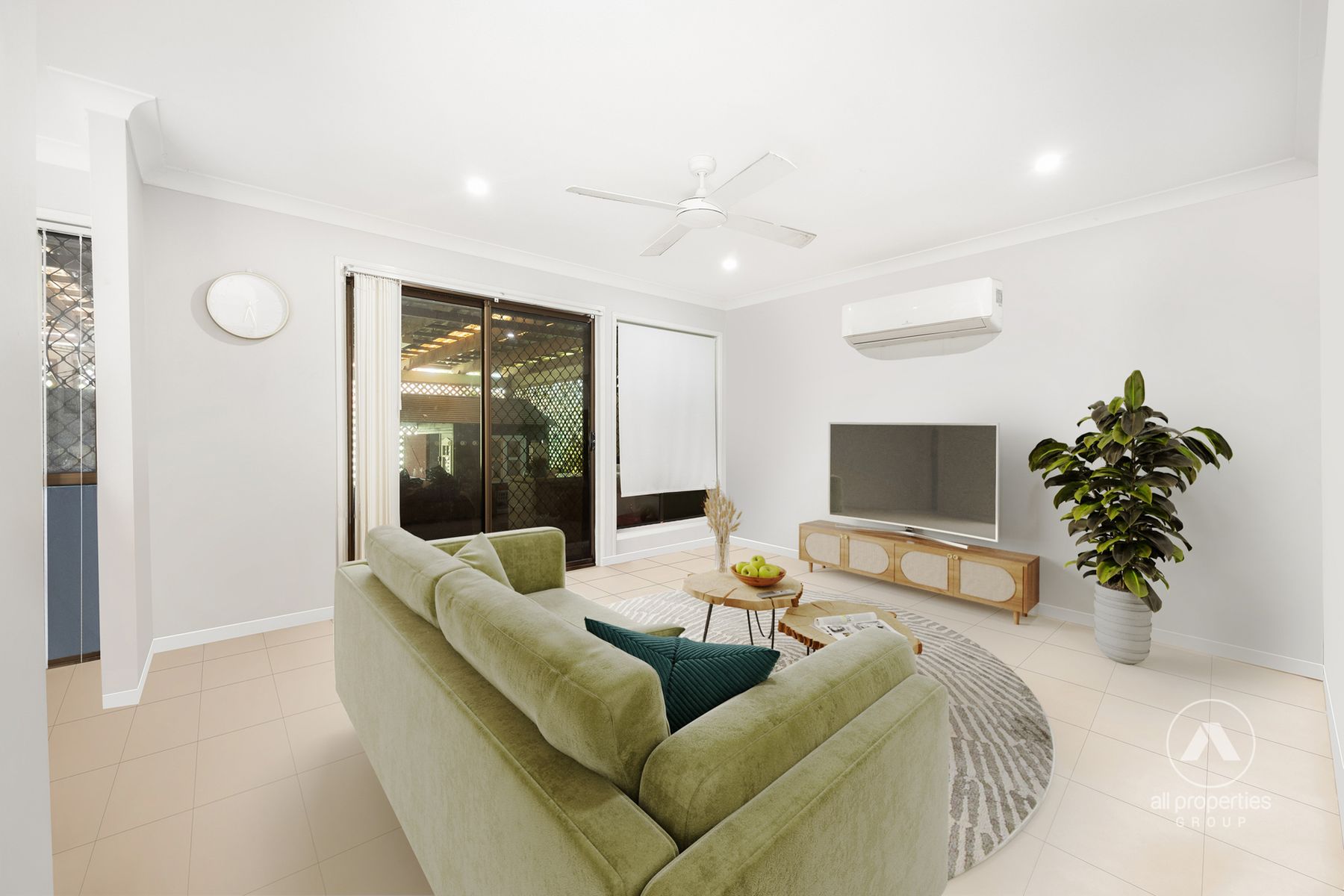 74 Parkroyal Crescent, Regents Park QLD 4118, Regents Park - Thumbnail 3