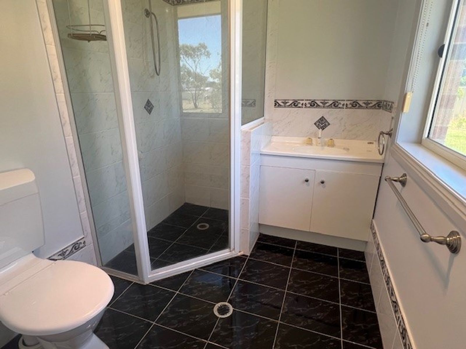 4 Robertson Place, Tamworth NSW 2340, Tamworth - Thumbnail 7