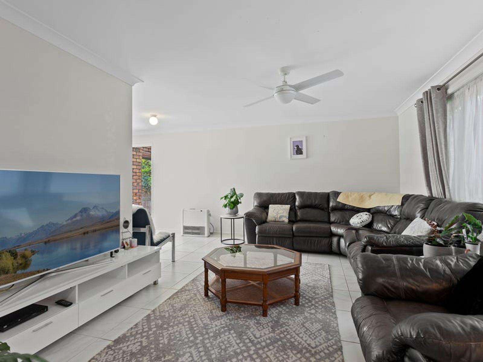 13 Roslyn Street, Centenary Heights QLD 4350, Centenary Heights - Thumbnail 2