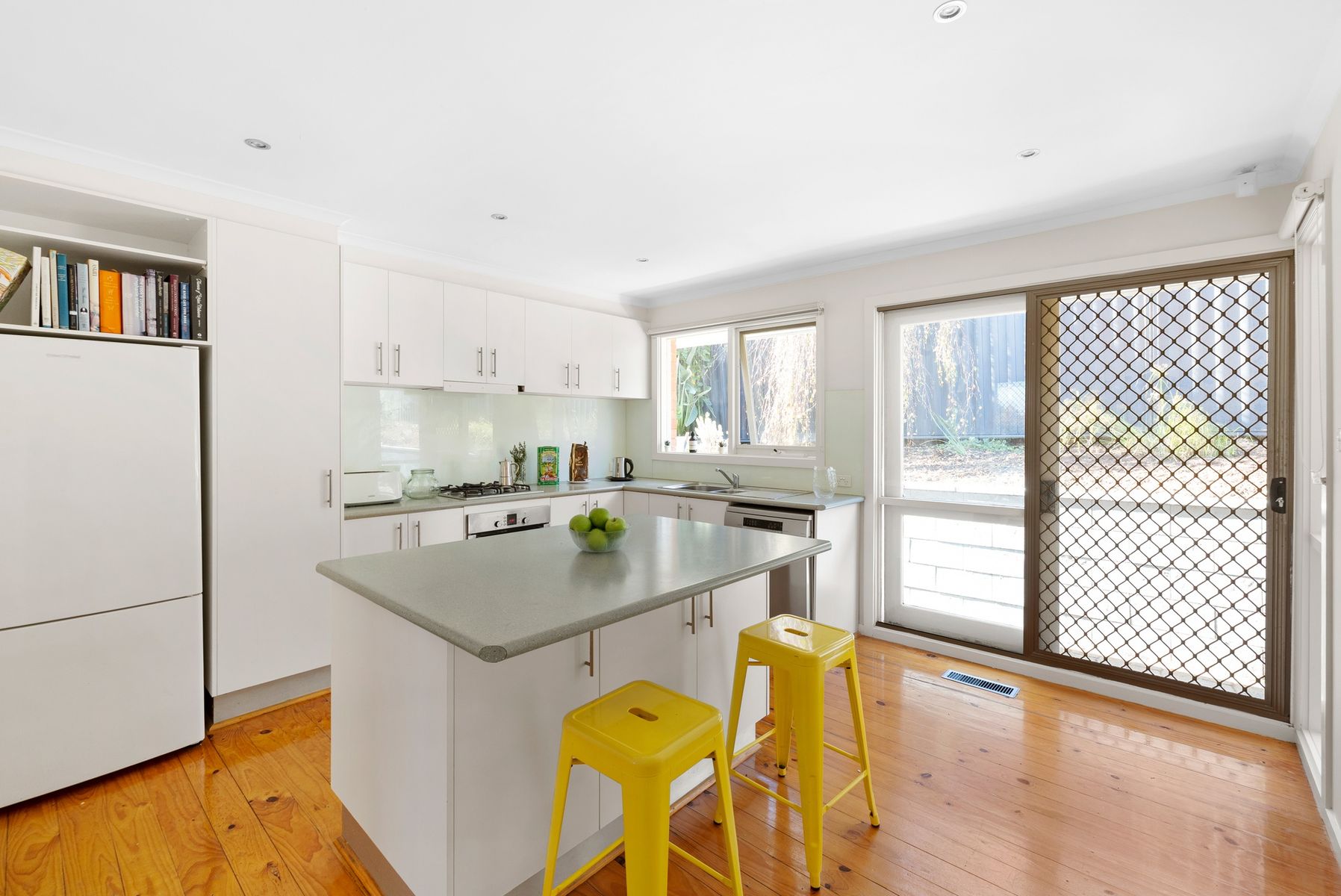 2/4 Gordons Road, Templestowe Lower VIC 3107, Templestowe Lower - Thumbnail 8