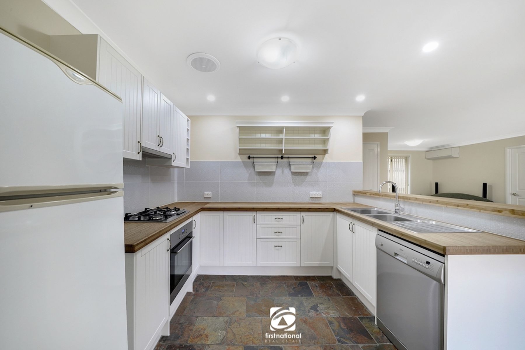 9 John Hunter Grove, Mount Annan NSW 2567, Mount Annan - Thumbnail 7