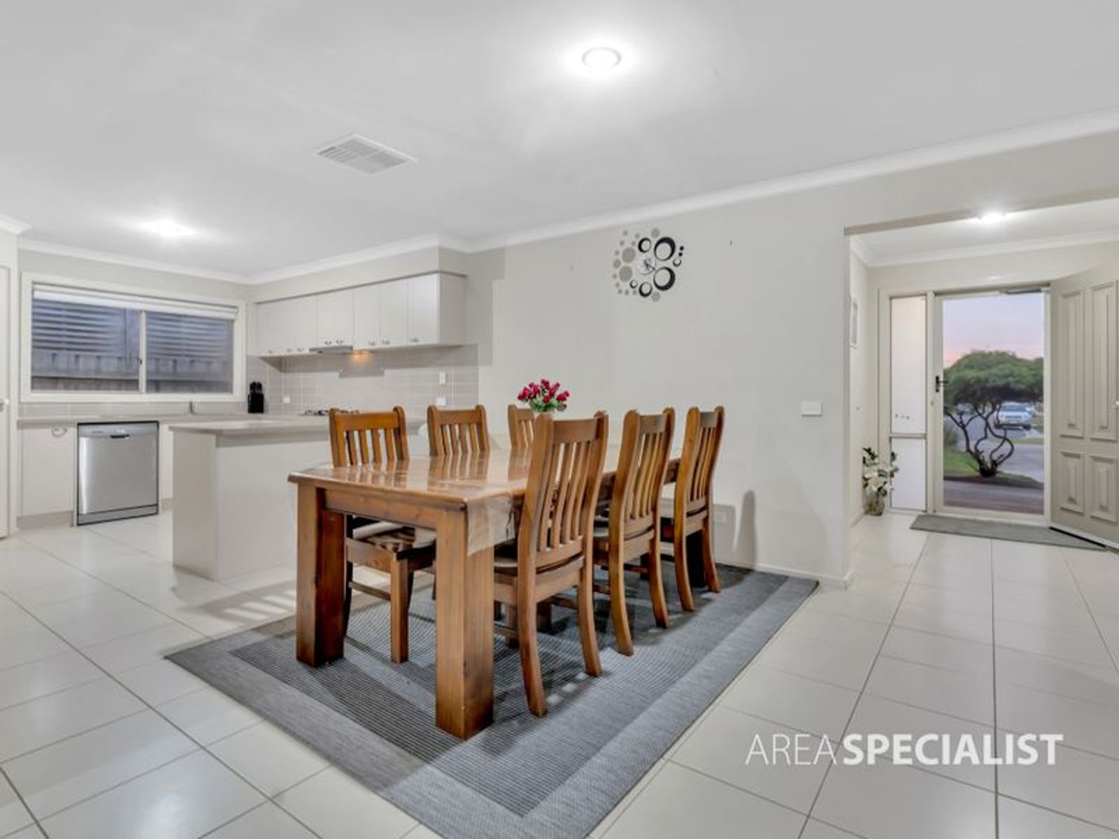 22 Camelia Way, Pakenham, VIC 3810, Pakenham - Thumbnail 2