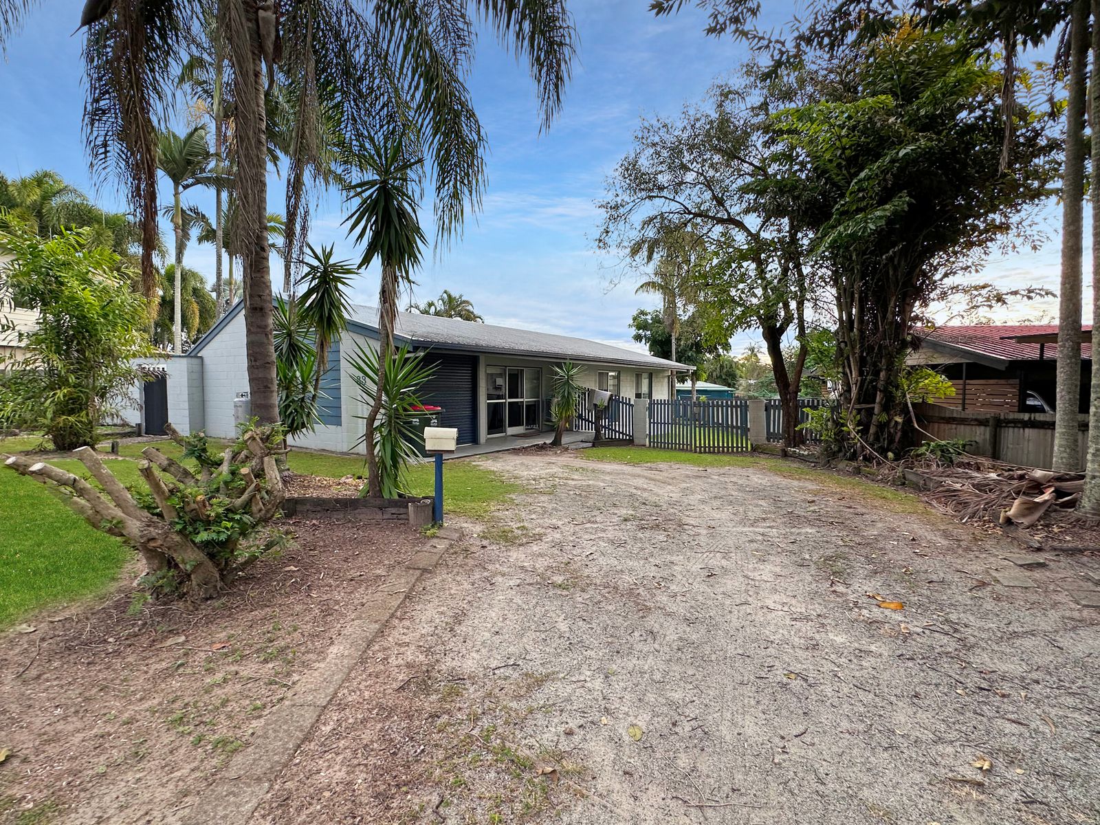 33 Domino Crescent, Andergrove QLD 4740