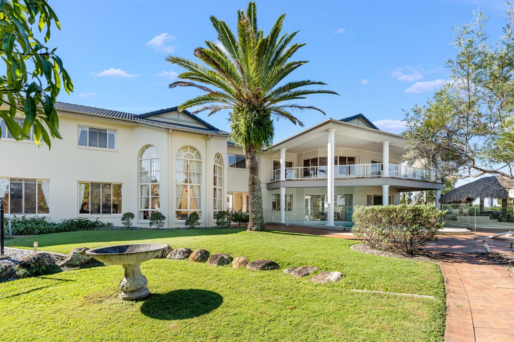 94 40 Cotlew st East Southport Anna Tang real estate agent 6