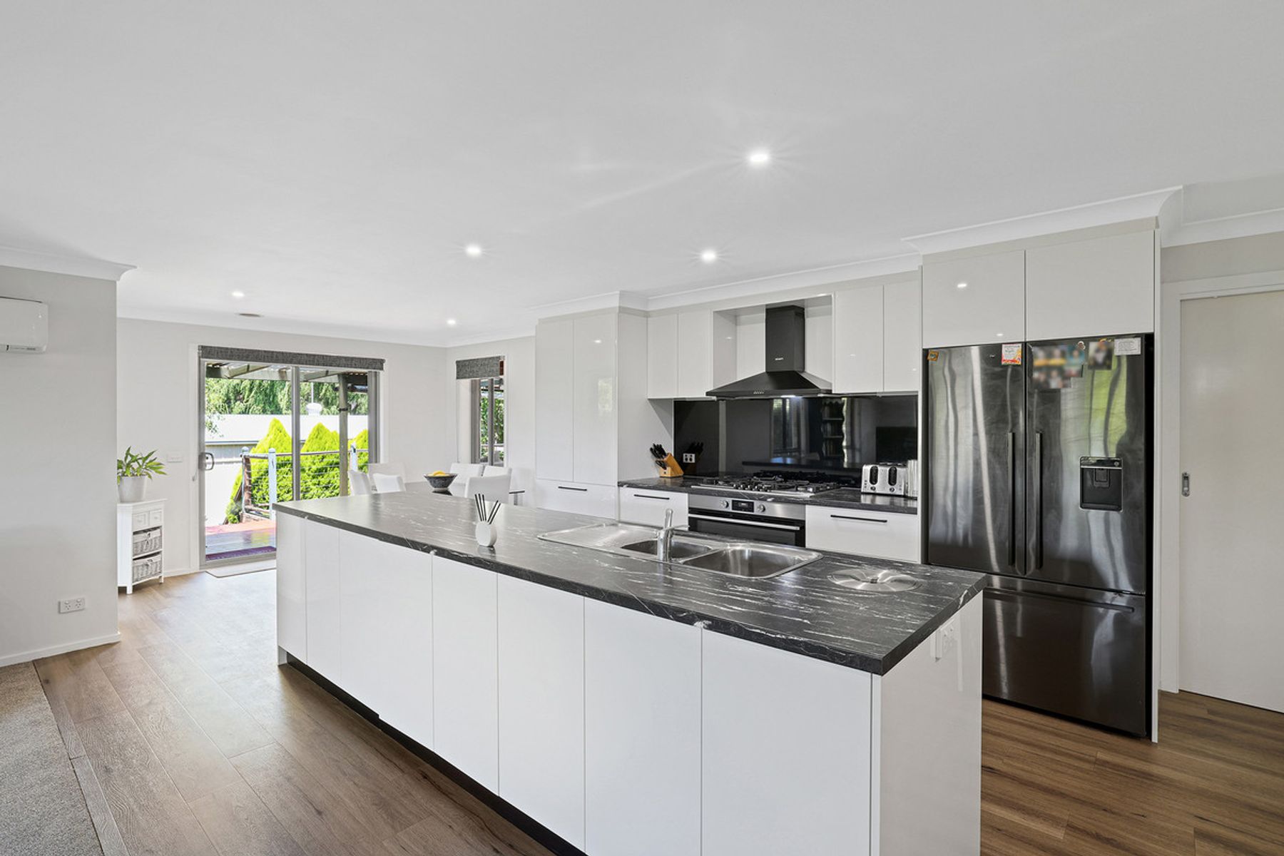 44 Munro Street, Warragul, VIC 3820, Warragul - Thumbnail 3